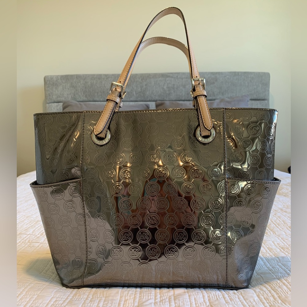 Michael Kors Jet Set Metallic Tote